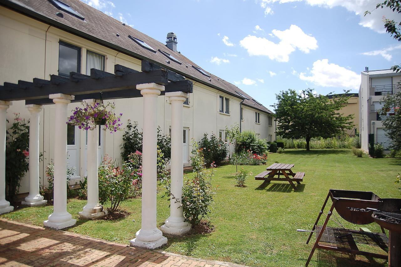 Ibis Budget Chambourcy Saint Germain Buitenkant foto