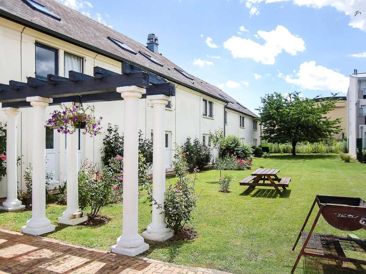 Ibis Budget Chambourcy Saint Germain Buitenkant foto